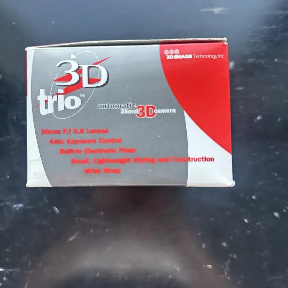 RARE / NEW TRIO 3D 35mm FILM AnalogPoint & Shoot 3D Analog Film Camera